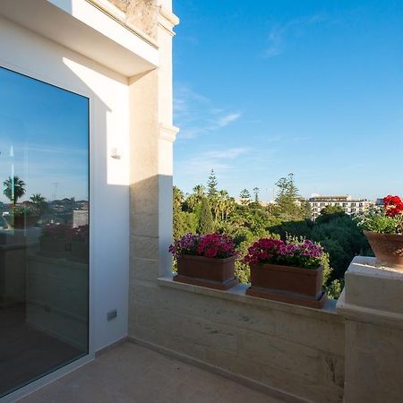Le Bifore Charming House Лечче Экстерьер фото