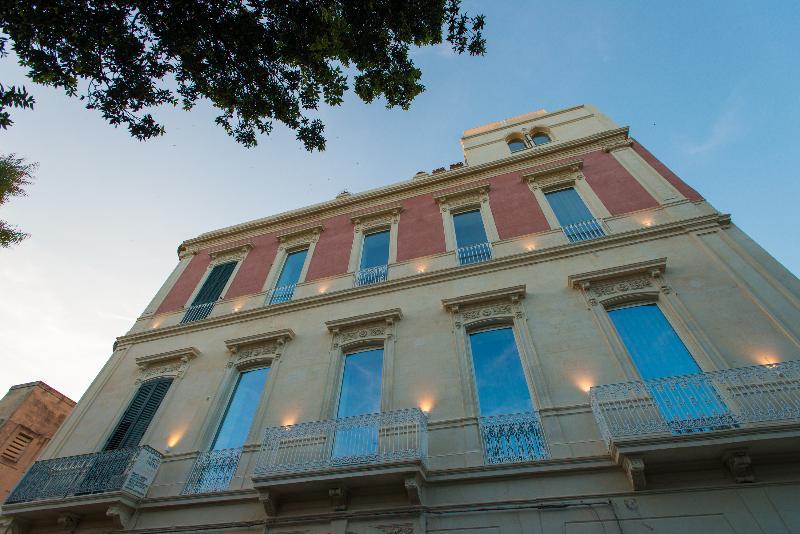 Le Bifore Charming House Лечче Экстерьер фото
