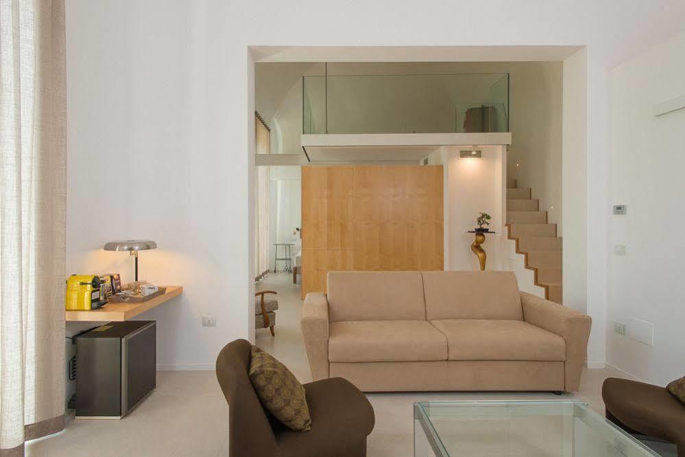 Le Bifore Charming House Лечче Экстерьер фото